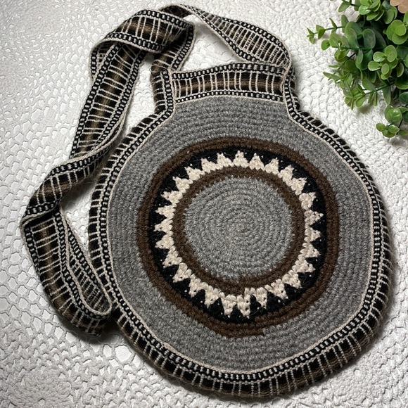 Handcrafted BOHO purse crossbody - Picture 5 of 7